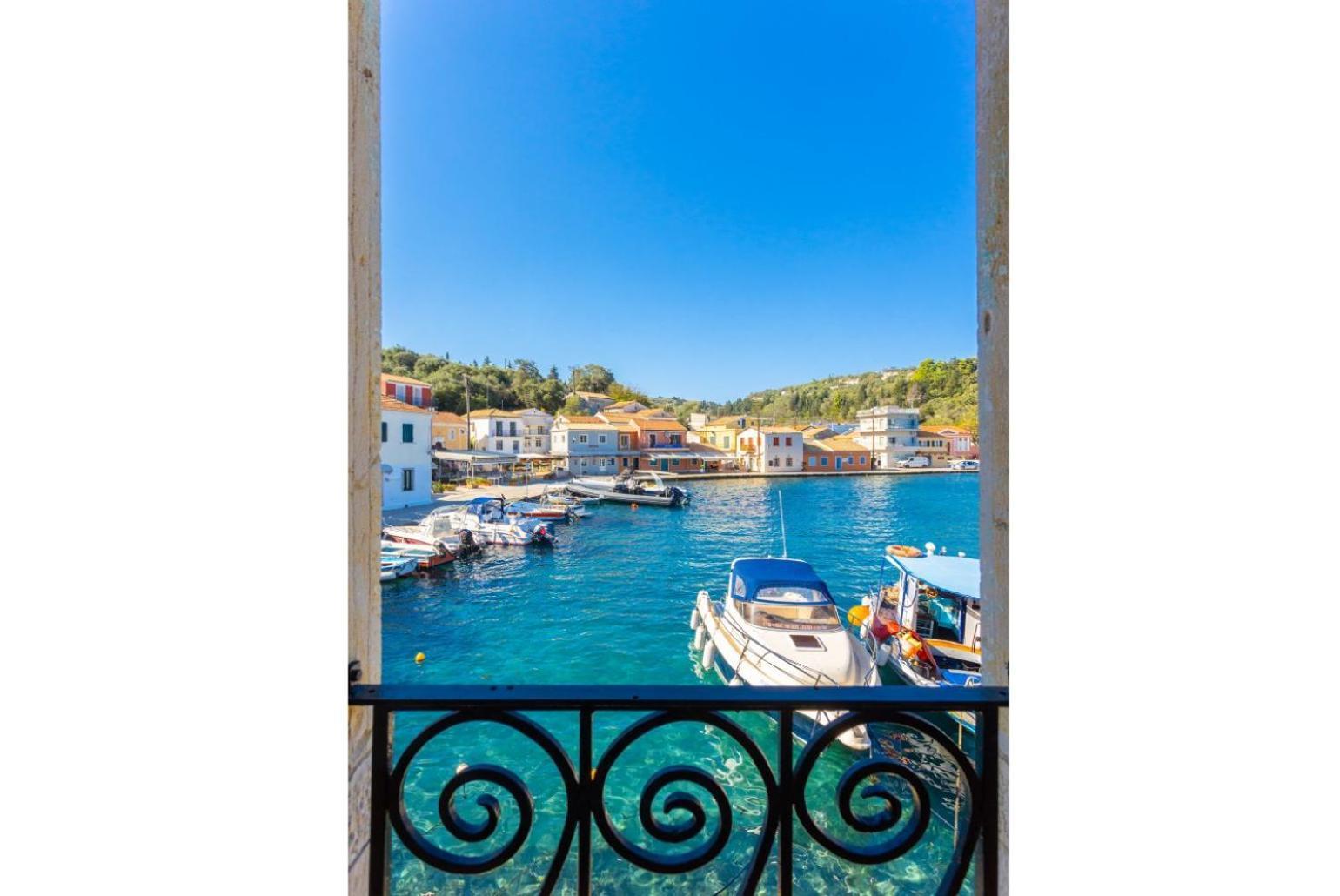 Апартаменты Spiros Jetty House Longos  Экстерьер фото