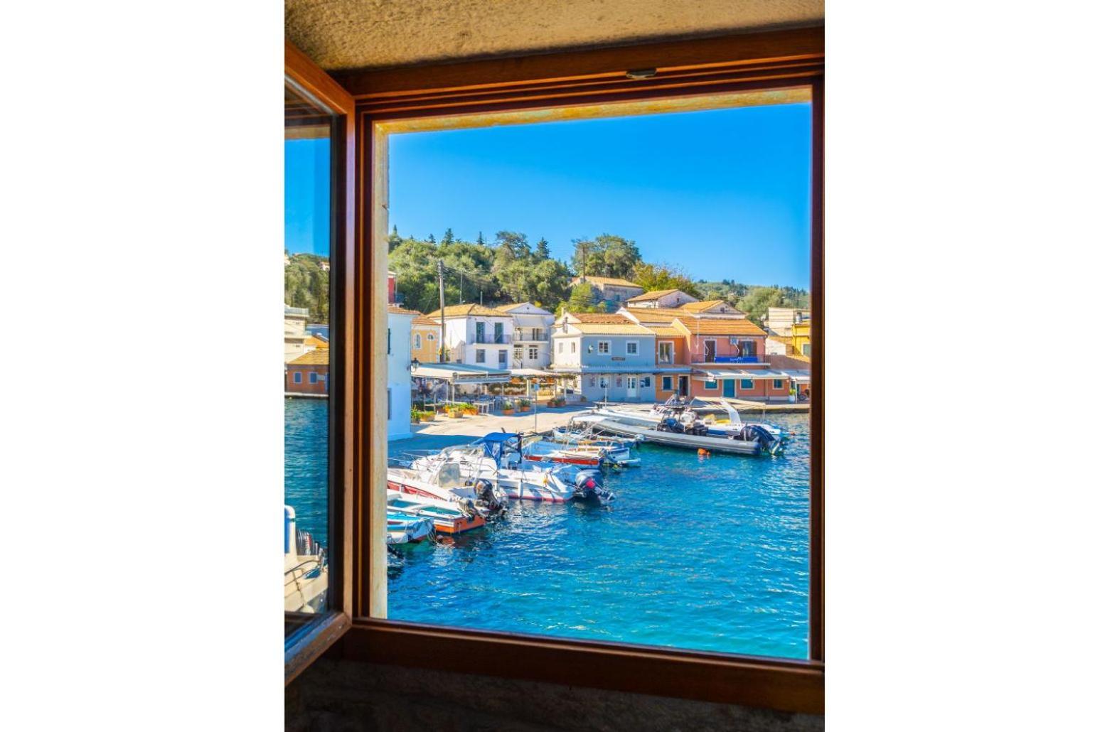 Апартаменты Spiros Jetty House Longos  Экстерьер фото