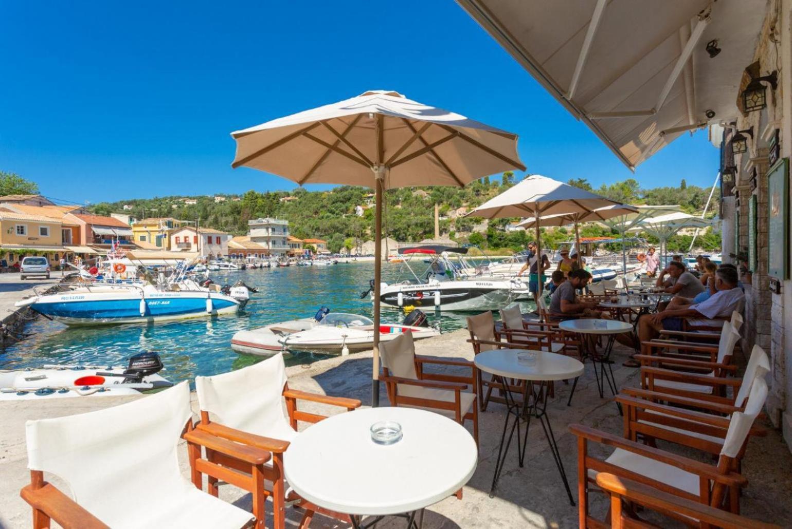 Апартаменты Spiros Jetty House Longos  Экстерьер фото